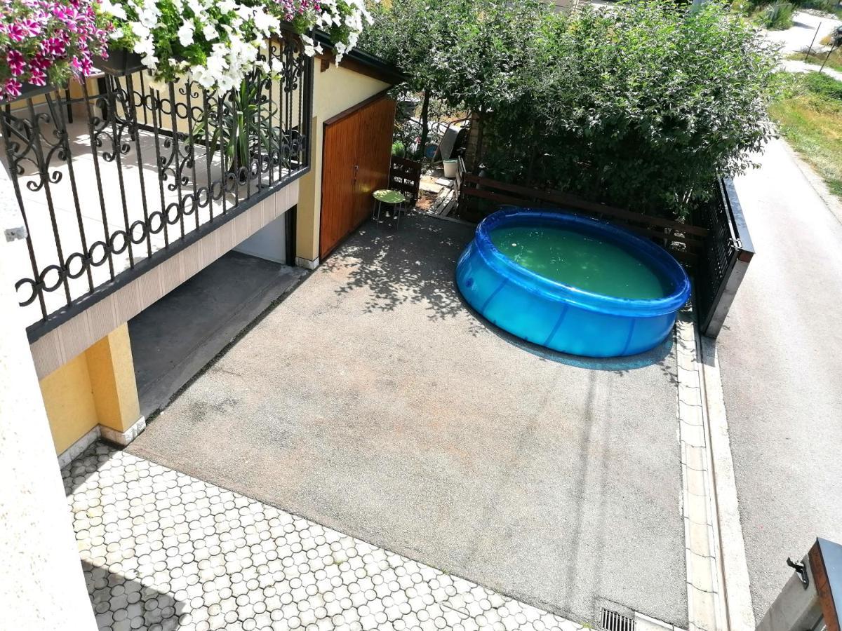 Appartamento Garden Blue Sarajevo - Free Parking Esterno foto